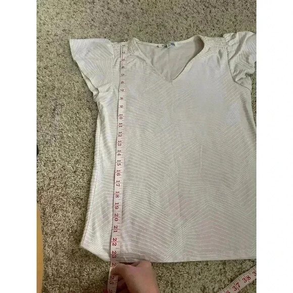 Rose + Olive Ruffle Sleeve Textured V-Neck Blouse Top Blush Pink Women's Size S - Picture 9 of 9